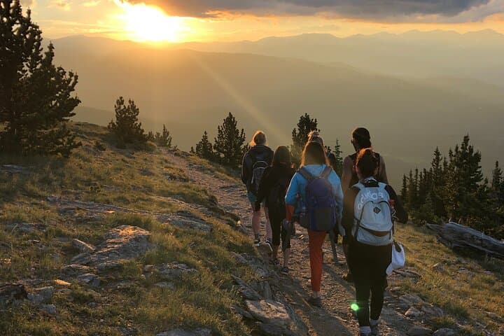 Sunset Hike Near Denver: Guided Evening Trek from Red Rocks into the Foothills