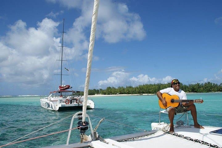 Ile Aux Cerfs Catamaran Cruise from Trou d'Eau Douce — Lunch, Snorkel & Open Bar photo 3