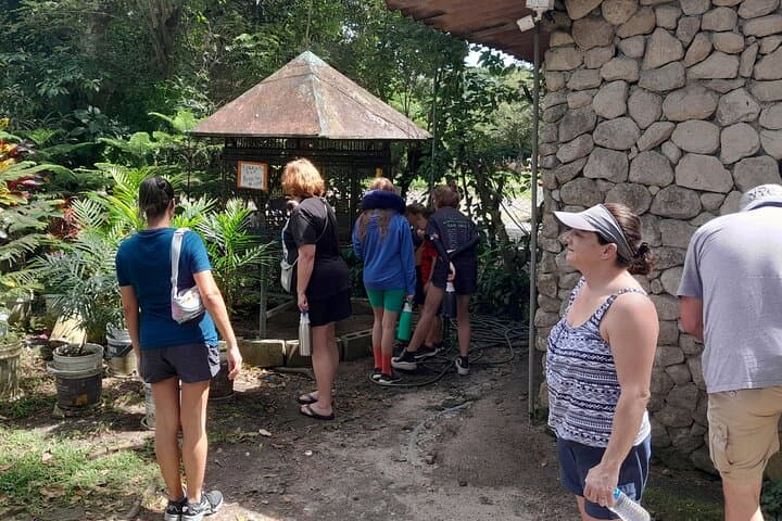 Exploring El Valle de Antón: Crater Trails, Waterfalls & Gehry’s New Museum photo 6