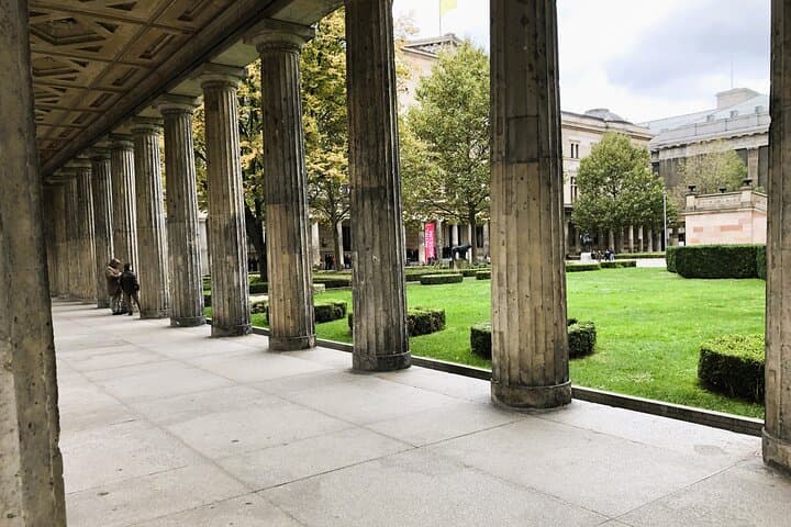 Museum Island Quiz Date: Interactive Walking Game Through Berlin's Historic Heart photo 5