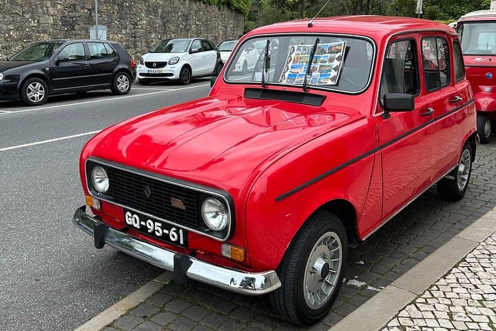 Sintra Village & Beaches Renault 4L Tour — 3-Hour Vintage Car Excursion photo 3