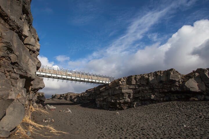Private 5-Hour Keflavik Transfer and Reykjavik Highlights Tour photo 4