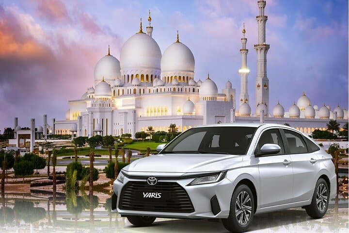 Private Abu Dhabi Day Tour: Sheikh Zayed Mosque, Corniche & Yas Island Photo Stops