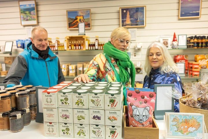 Private Icelandic Sweet Tooth Tour: Reykjavik Pastry, Skyr & Chocolate Tasting photo 3