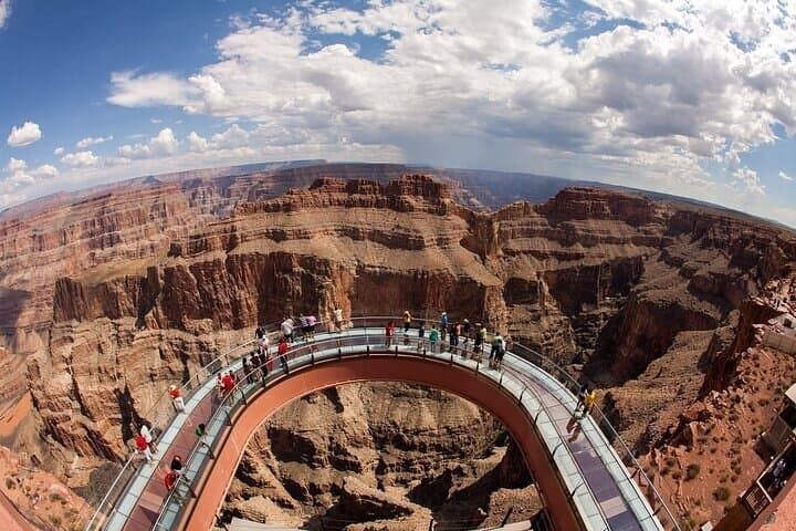 4-Day Grand Canyon & Lower Antelope Canyon Tour from Los Angeles — Horseshoe Bend, Lake Powell & Las Vegas photo 5
