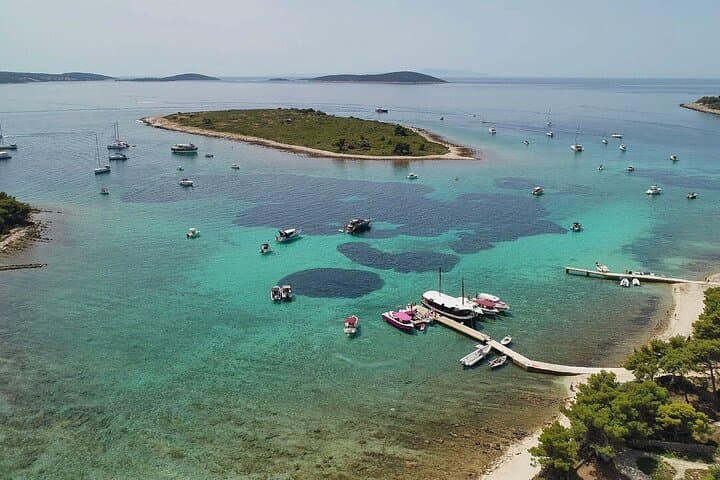 Blue Lagoon and 3 Islands Speedboat Tour from Trogir — Half‑Day Snorkel & Swim