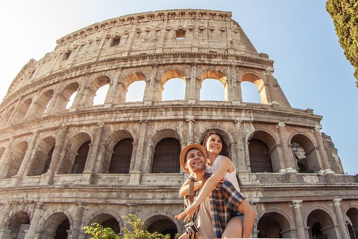 Private Rome Walking Tour: Piazzas, Pantheon & Roman Forum in 2 Hours photo 5