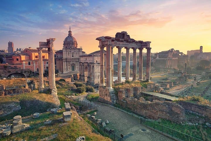 Private Rome Walking Tour: Piazzas, Pantheon & Roman Forum in 2 Hours photo 6