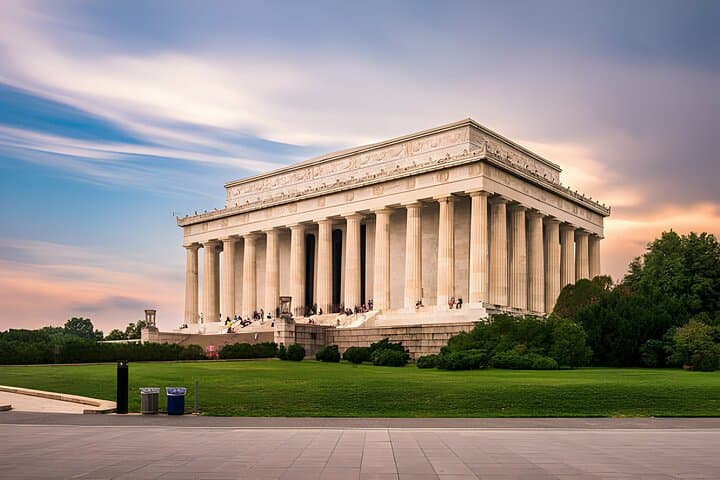Experience Washington DC in 4 Hours: A Private Guided Tour of the Capital’s Iconic Landmarks photo 4
