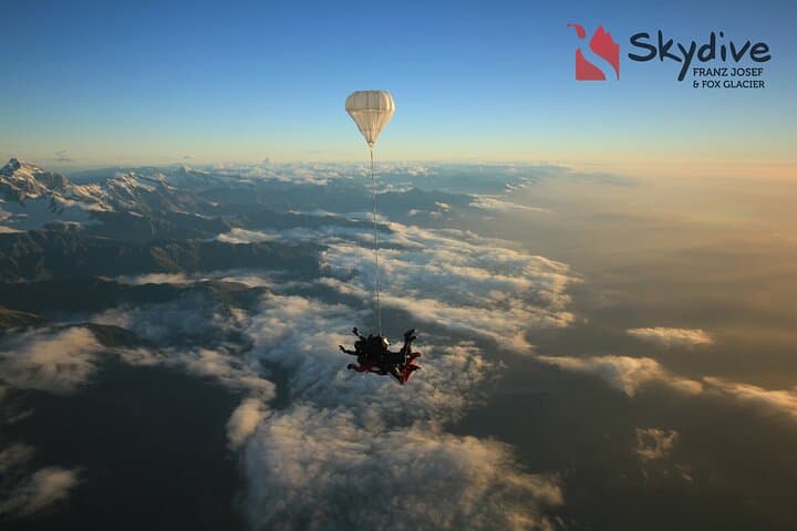 Tasman Glacier Helicopter Landing and 13,000ft Skydive Combo