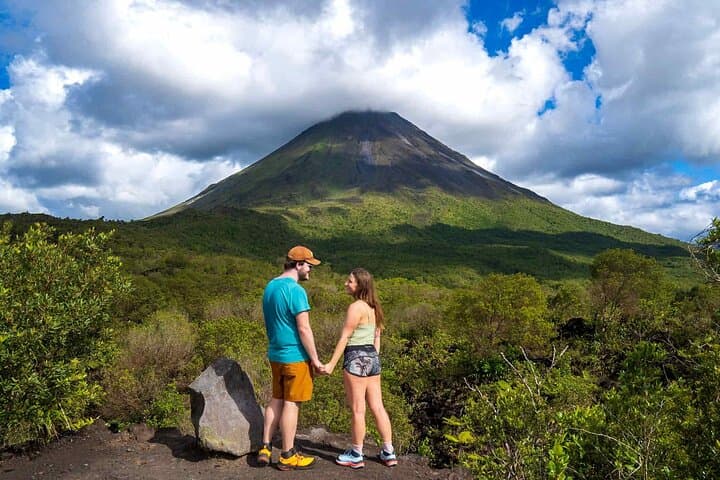 Private Arenal Highlights: Hanging Bridges, La Fortuna Waterfall & Volcano Viewpoint