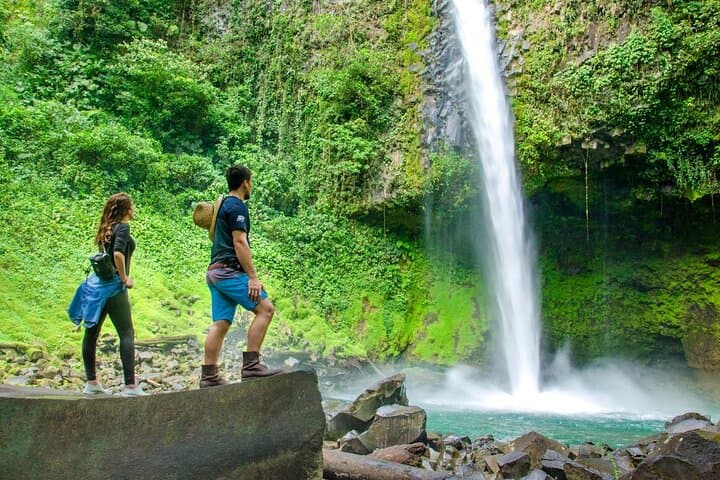 Private Arenal Highlights: Hanging Bridges, La Fortuna Waterfall & Volcano Viewpoint photo 6