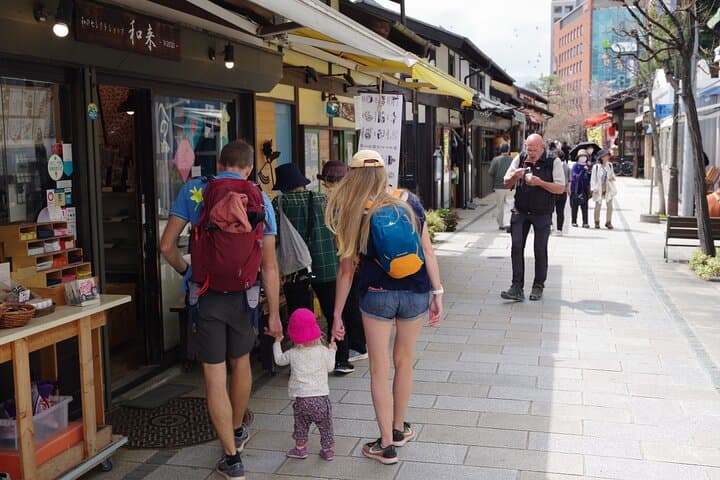 Private Matsumoto Castle & Sake: A 3-Hour Walking Tour Through Samurai Streets photo 2