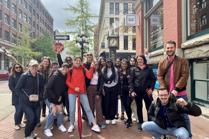 Vancouver City Highlights: 3-Hour Guided Walking Tour from Canada Place photo 3