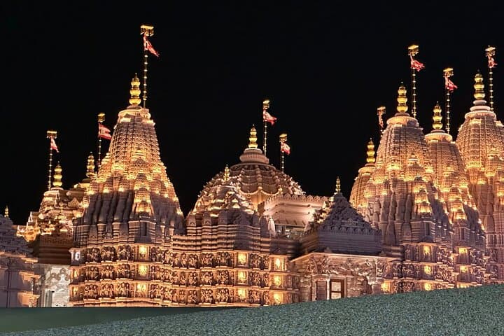 Abu Dhabi Grand Mosque & BAPS Hindu Mandir Private Tour — Cultural Highlights and Practical Tips photo 2