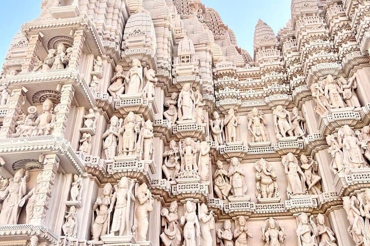 Abu Dhabi Grand Mosque & BAPS Hindu Mandir Private Tour — Cultural Highlights and Practical Tips photo 6