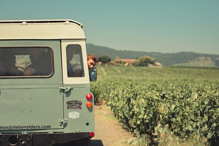 Vintage Land Rover Wine Tour of Beaujolais & Mâconnais: Private Full-Day Experience photo 3