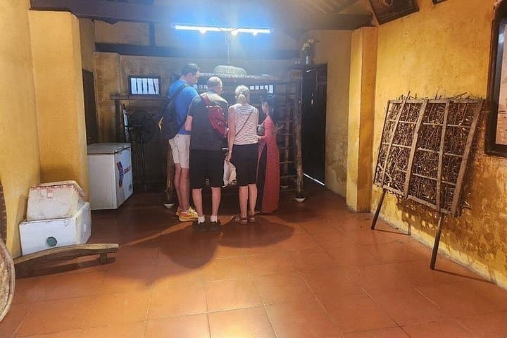 Hoi An River Villages: Basket Boats, Lanterns & Silk Weaving Day Tour photo 3