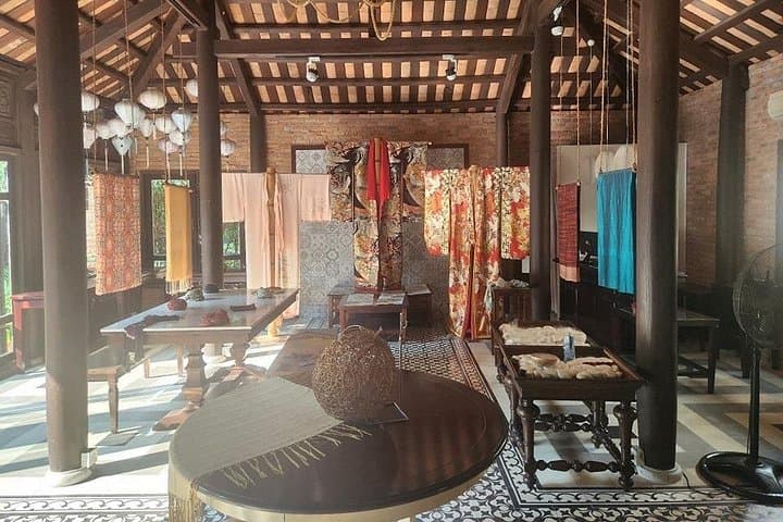 Hoi An River Villages: Basket Boats, Lanterns & Silk Weaving Day Tour photo 4