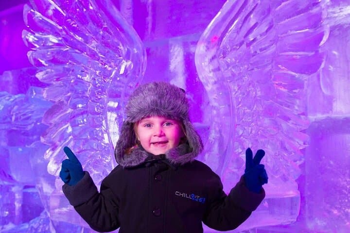 Chillout Ice Lounge Dubai -6°C Ice Experience & Thermal Suit Rental