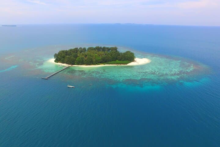 Karimunjawa Private Snorkeling and Island Hopping Tour — Full-Day Boat Adventure photo 6