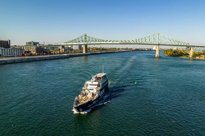 St. Lawrence River Cruise: Montreal History from the Old Port photo 4