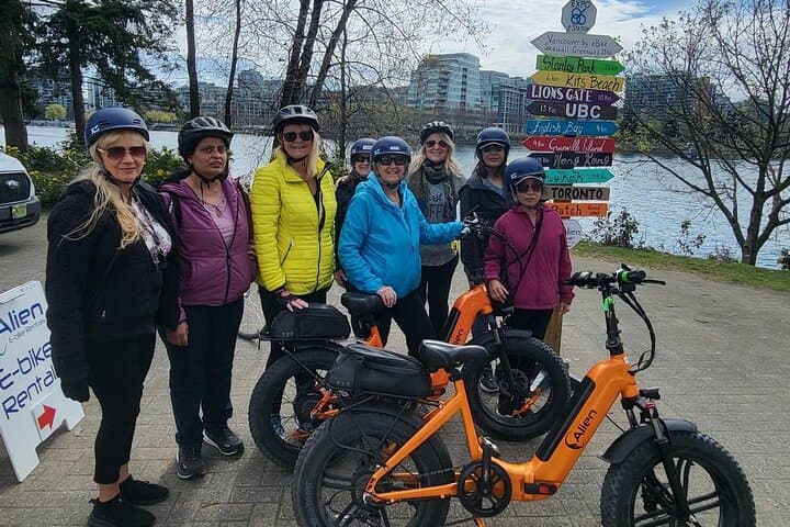 Seawall E-Bike Rentals in Vancouver: Ride Stanley Park to Granville Island photo 2