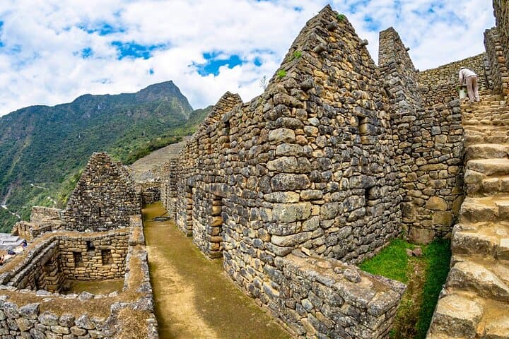 Sacred Valley, Moray & Machu Picchu: 2-Day Andean Textile and Archaeology Tour photo 1