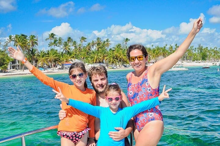 Punta Cana Family Catamaran Snorkel Cruise to Natural Pool photo 6