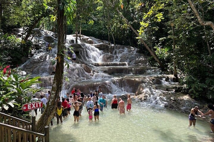 Blue Hole & Dunn’s River Falls Guided Tour — Ocho Rios Waterfall Adventure photo 3