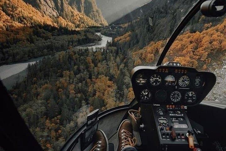 BC Backcountry Helicopter Tours from Vancouver — Coast Mountains Scenic Flights photo 1