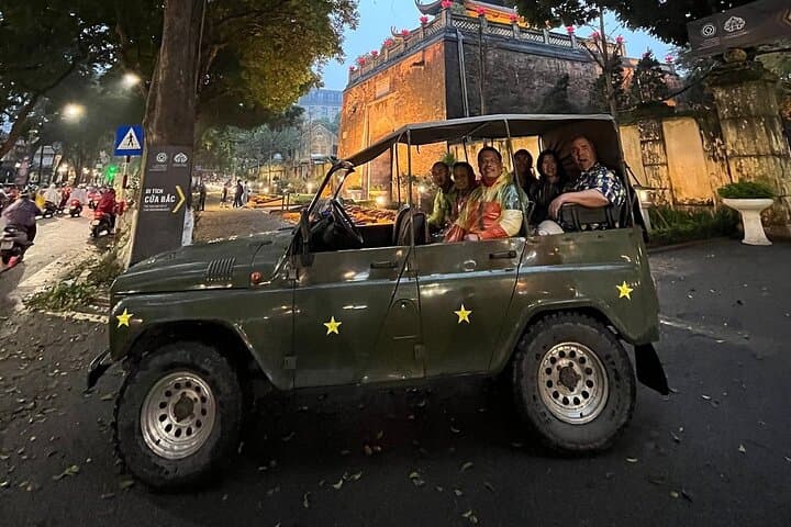 Hanoi Jeep Tour: Old Quarter, B‑52 Lake, Long Bien Bridge & Train Street Food Crawl