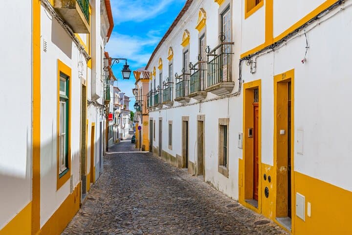 Évora Jewish History Private Walking Tour — Chapel of Bones & Medieval Quarter photo 4