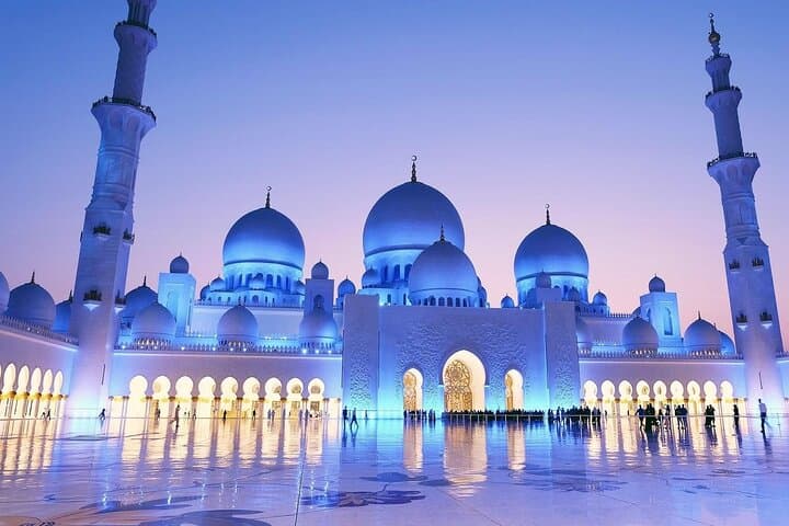 Abu Dhabi Day Tour: Sheikh Zayed Grand Mosque, BAPS Hindu Mandir & City Highlights photo 3