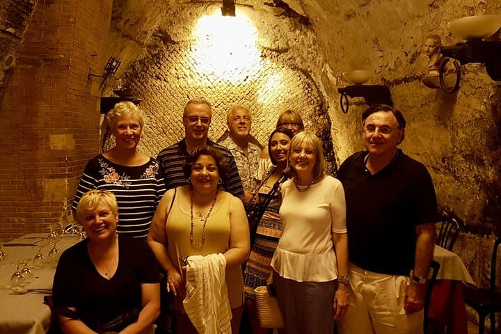 Rome Private Food & Wine Tour — Navona and Jewish Ghetto Culinary Walk photo 3