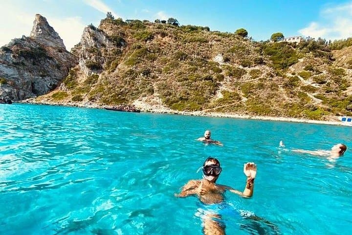 Costa degli Dei Boat Tour: All-Day Relaxation, Swimming & Calabrian Aperitif photo 2