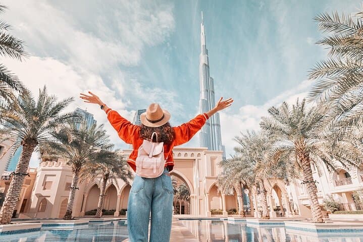 Weeklong Arabian Adventure: Dubai, Desert Safari, Abu Dhabi & Hatta