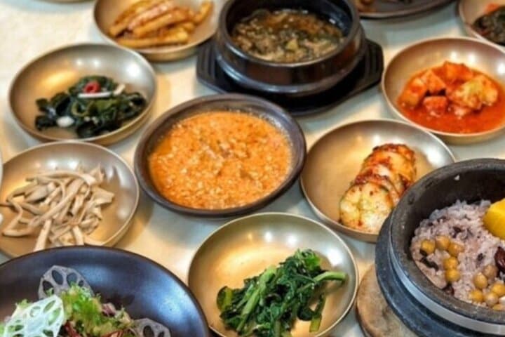 Seoul Hidden Gem Food Tour: Private Korean Language & Dining Immersion photo 6