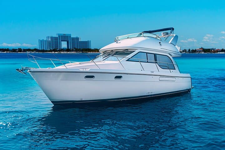 Private Yacht Charter to Isla Mujeres from Cancun — Meridian 40FT photo 3