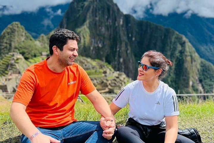 Drive to Machu Picchu: 3-Day Tour with Machu Picchu Mountain Hike
