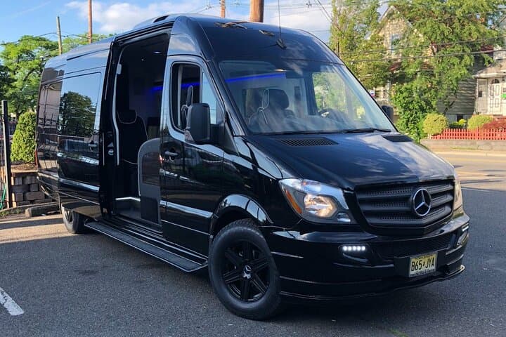 Luxury NJ Shore Wine Tour & Sprinter Transfer to Willow Creek Winery