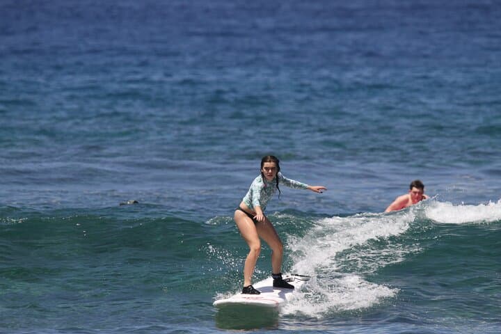Kona Group Surf Lessons at Kahaluu Beach Park — Learn to Surf in Kailua-Kona photo 2