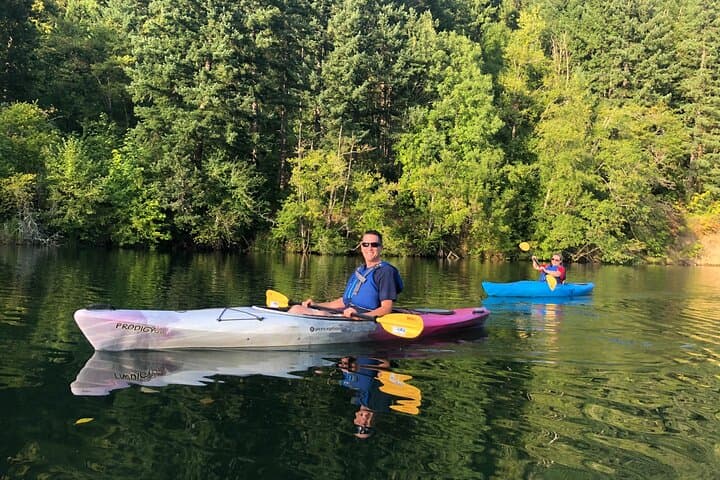 Columbia River Gorge Kayak Tour: 2-Hour Guided Paddle with Wildlife Viewing photo 6