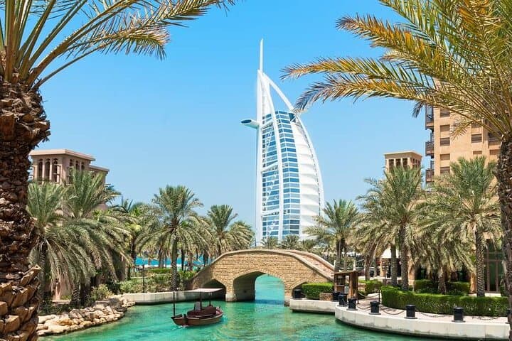 Morning Dubai City Tour: Palm Jumeirah, Marina & Burj Khalifa Photo Stops