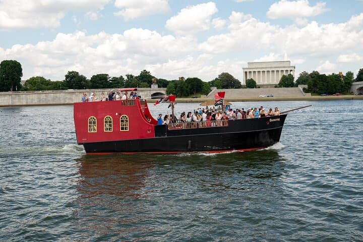 Pirate Ship Treasure Hunt Cruise on the Potomac River: A Family-Friendly Adventure in Washington, DC photo 3
