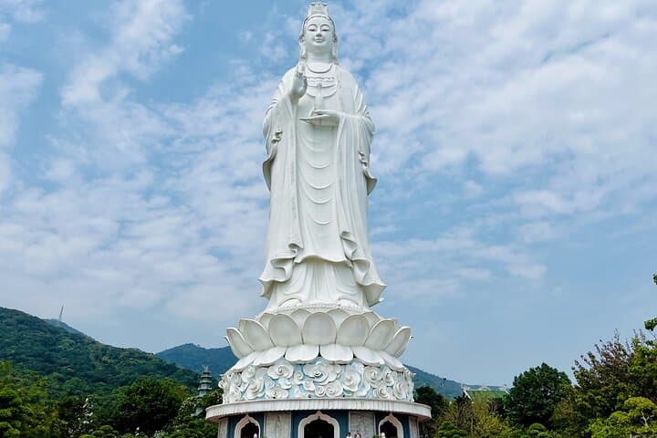 Classic Da Nang Tour: Marble Mountains & Son Tra Peninsula Day Trip photo 2