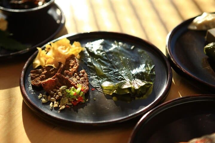 Seoul Vegan Michelin Tour — Temple Walk, Traditional Tea & Fine Dining photo 5
