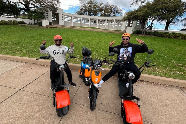 JFK Dallas E-Scooter Smart Tour: Self-Guided History Ride Through Dealey Plaza photo 4