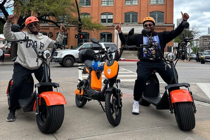 JFK Dallas E-Scooter Smart Tour: Self-Guided History Ride Through Dealey Plaza photo 5