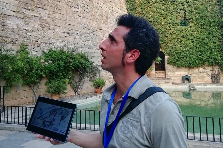 Explore Palma de Mallorca: Private Old Town Walking Tour with Local Guides photo 6